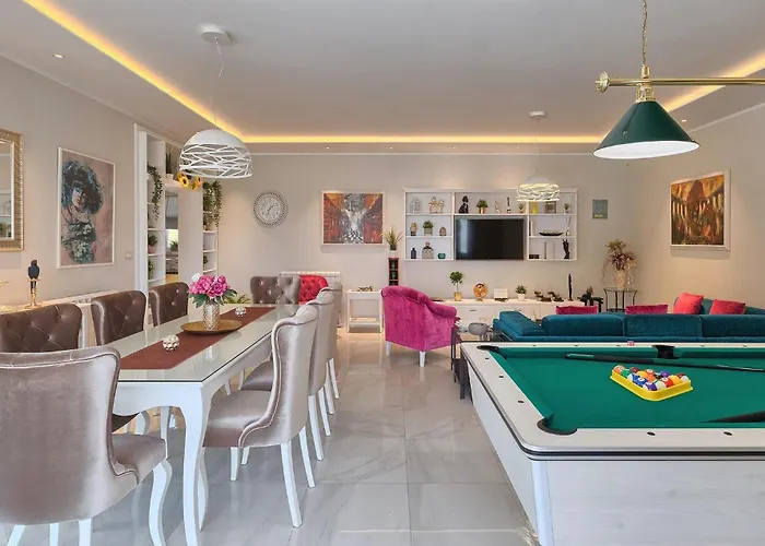 Dream House * Пула